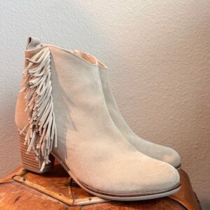 Matisse Fringe Suede Ankle Boots - Tan
